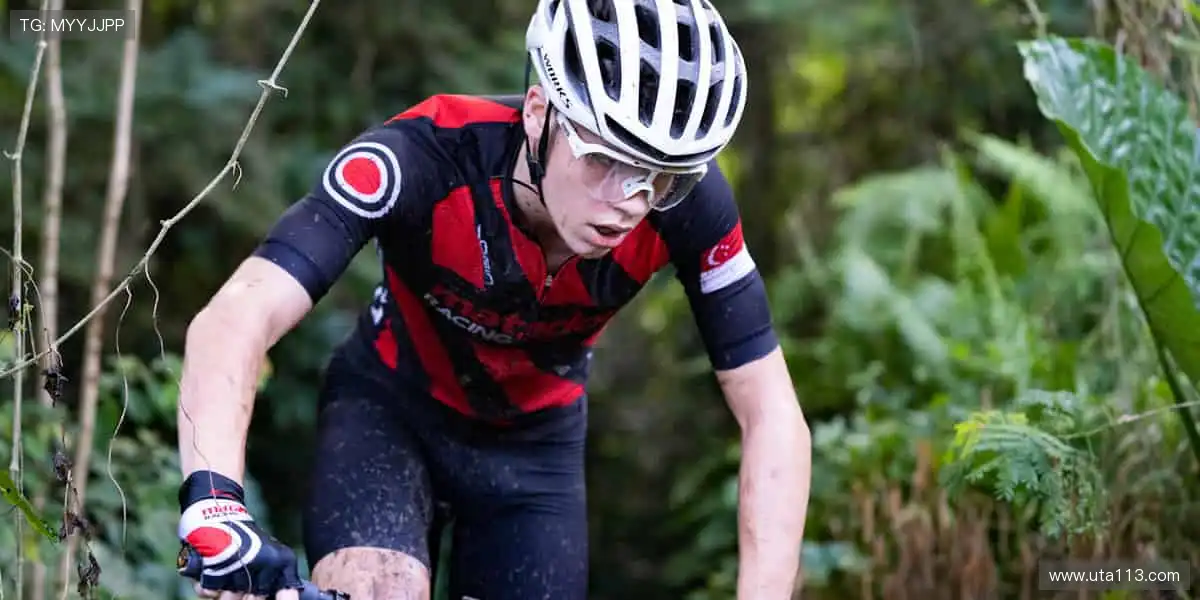 🎧互动弹幕,和千万球迷一起嗨翻全场!